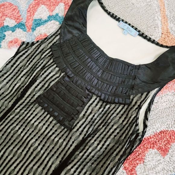 T. BLEU ANTHROPOLOGIE TUXEDO ROUCHED DETAILED LACE DRESS WITH PLEATED HEMLINE - Picture 3 of 8